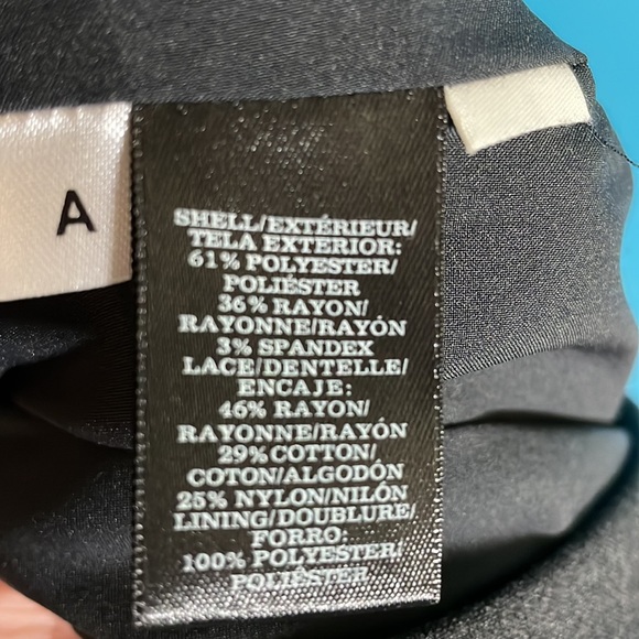 3 for $15 Dark academia Ann Taylor skirt with lace insert 6 - Picture 7 of 7